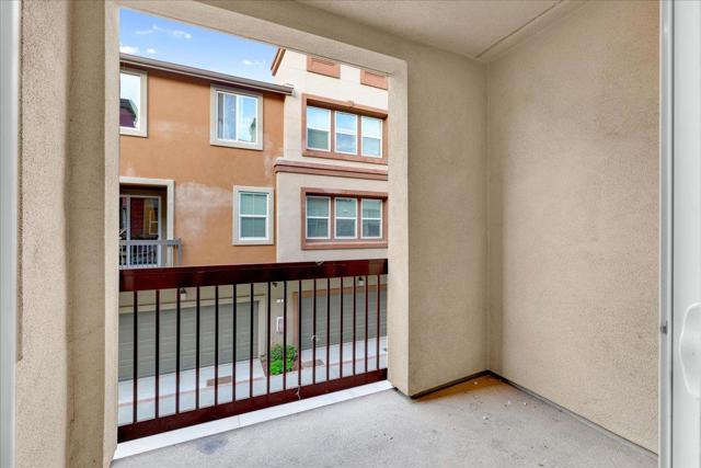 1011 Bellante Lane, San Jose CA: https://media.crmls.org/mediaz/b9d176c5-8a83-4a13-995b-b729cd817fee.jpg