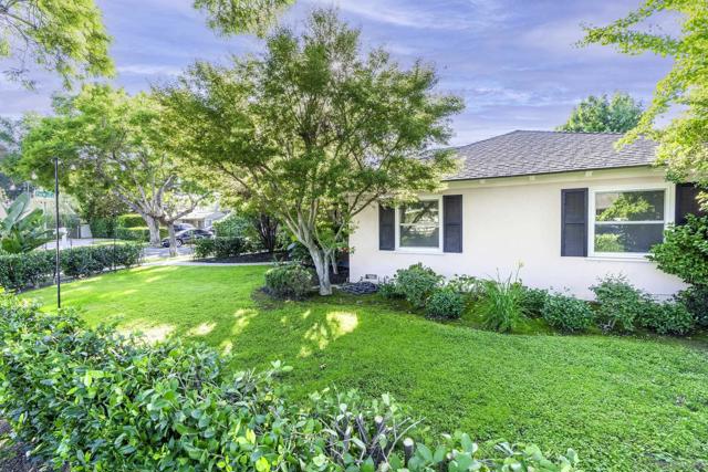 2602 N Louise, Santa Ana CA: https://media.crmls.org/mediaz/b9d28777-2c64-4491-89c4-90d287b72371.jpg