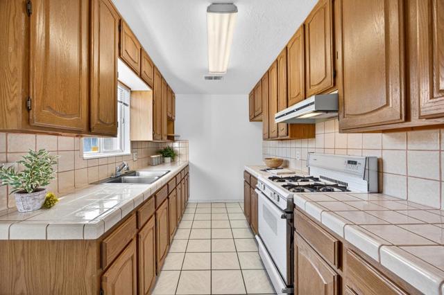 1861 Nelson Drive, Santa Clara CA: https://media.crmls.org/mediaz/b9d31483-ab66-4595-b9f1-8e52177d28e9.jpg