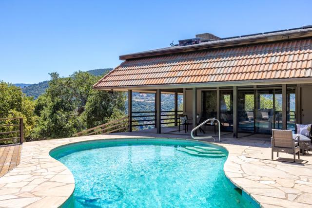 9 De Amaral Road, Carmel Valley CA: https://media.crmls.org/mediaz/b9d3940b-a0ca-4d02-83e7-9a9fbb50bb4b.jpg