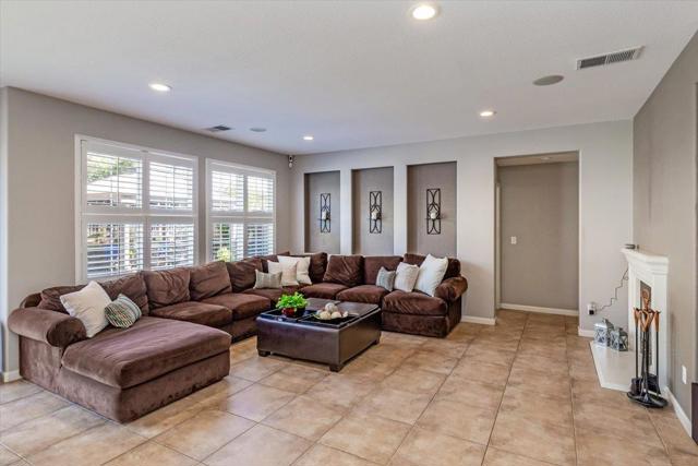 Image 10 of 31 For 1251 Rio Grande Way