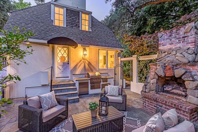 12791 Normandy Lane, Los Altos Hills CA: https://media.crmls.org/mediaz/b9d3ffcf-c05d-42c4-897a-9da20f5bb24d.jpg
