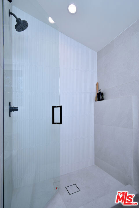 4512 Libbit Avenue, Encino CA: https://media.crmls.org/mediaz/b9d640d1-646c-4448-a665-1eb7926cf54a.jpg