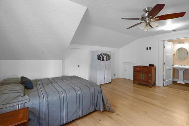 385 Miramar Drive, Half Moon Bay CA: https://media.crmls.org/mediaz/b9d683dd-bc25-4938-bc6b-c3f60bfa5fbd.jpg