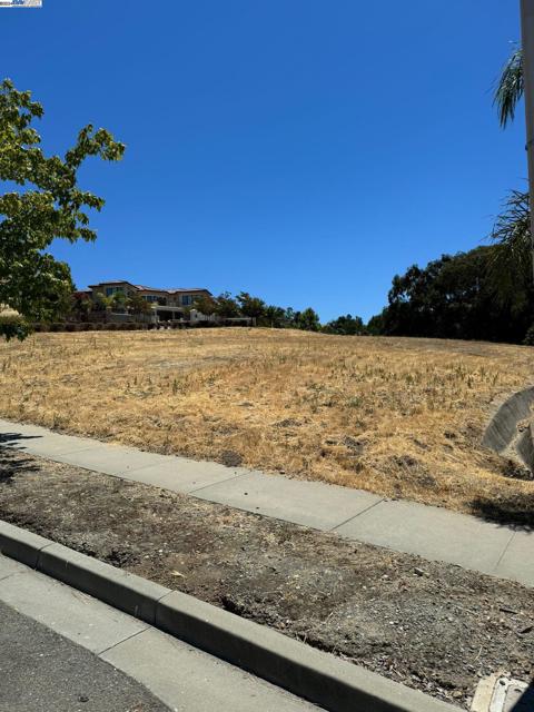 Image 6 of 11 For 44525 Vista Grande Ct