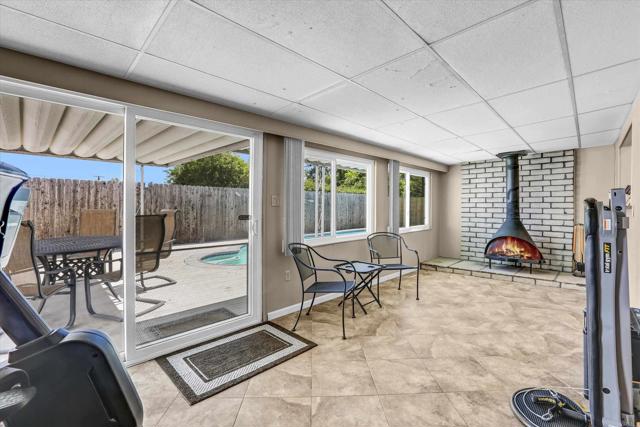 Detail Gallery Image 7 of 38 For 8301 Beaver Lake Dr, San Diego,  CA 92119 - 3 Beds | 2 Baths