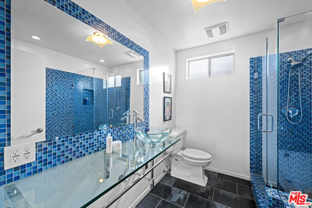 1221 N Kings Road, West Hollywood CA: https://media.crmls.org/mediaz/b9d759f5-138f-4e21-81b9-ed7a09320f16.jpg