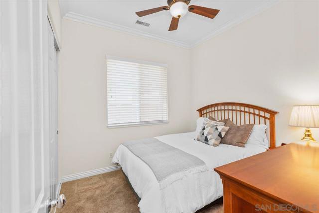 622 Brae Mar Ct, Encinitas CA: https://media.crmls.org/mediaz/b9d7615f-5f33-48fe-91ed-7ec626462577.jpg