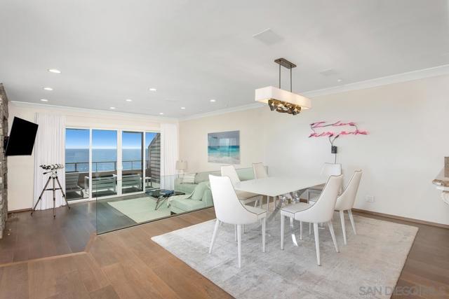 270 Surfview Ct, Del Mar CA: https://media.crmls.org/mediaz/b9d7d277-2239-4fca-b688-961199f1887a.jpg