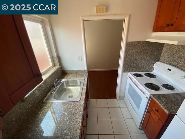 4212 NEVIN, Richmond CA: https://media.crmls.org/mediaz/b9d842cd-e5ae-4969-a3d0-7ca15c11aa27.jpg