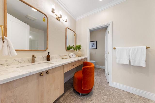 291 Atherton Avenue, Atherton CA: https://media.crmls.org/mediaz/b9d88d95-14dd-49eb-8dac-59f1ac475904.jpg