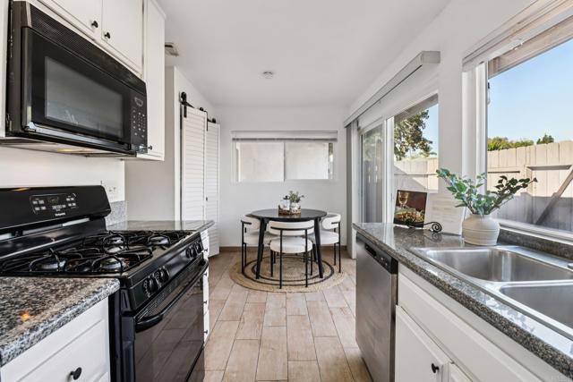 Detail Gallery Image 22 of 28 For 3434 Seabreeze Walk, Oceanside,  CA 92056 - 2 Beds | 1 Baths