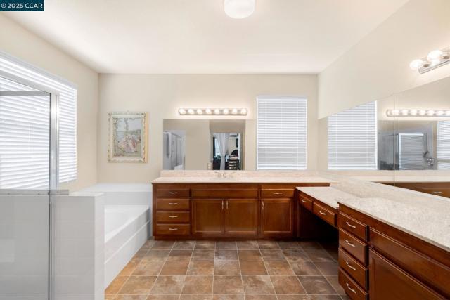 1426 Santa Teresa Dr, Pittsburg CA: https://media.crmls.org/mediaz/b9d89d0f-e4d3-4183-a95d-2383537d3314.jpg