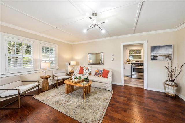 799 Grace Street, Monterey CA: https://media.crmls.org/mediaz/b9d8a22d-d675-4380-941c-59bc6c0c4aac.jpg