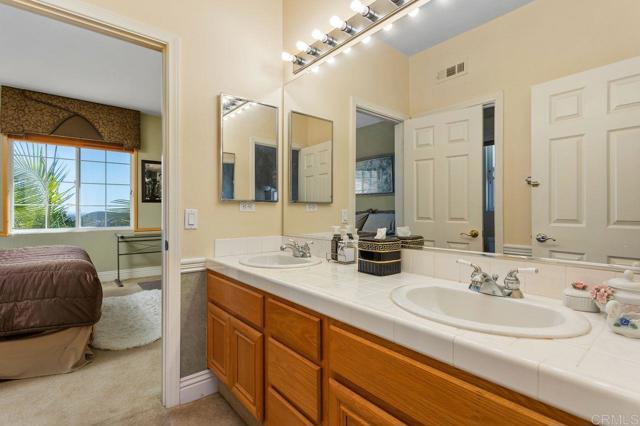 2183 Coast Avenue, San Marcos CA: https://media.crmls.org/mediaz/b9d9a6c9-b6a9-4b0d-a990-8c2fe3142f1a.jpg