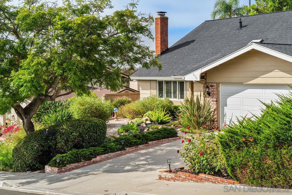 4924 Avila Ave
