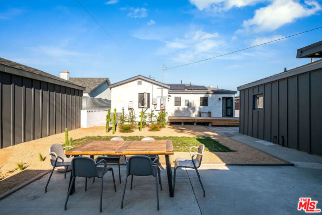 6116 W 85th Place, Los Angeles CA: https://media.crmls.org/mediaz/b9db5453-c34b-4635-a1c4-da1cf48cd741.jpg