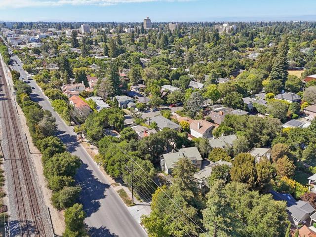 1331 Alma Street, Palo Alto CA: https://media.crmls.org/mediaz/b9dd7e2a-937c-4aa6-a996-65fe88d4331b.jpg