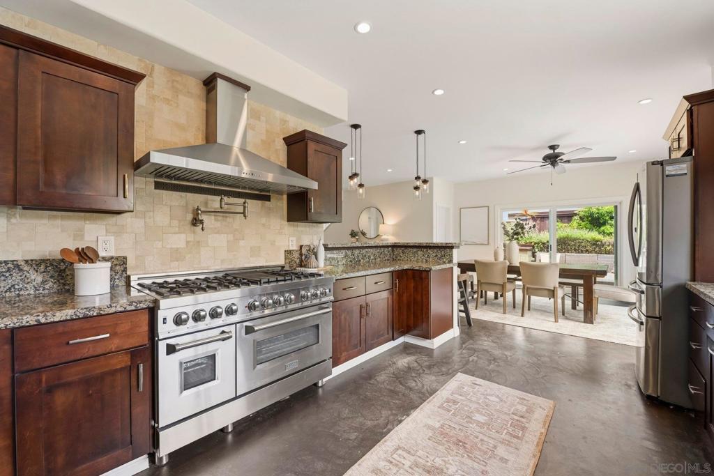 981 Robin Ct. - photo 13