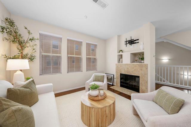 1823 Peach Court, Chula Vista CA: https://media.crmls.org/mediaz/b9ddc61e-b8ea-4f32-a3ff-106a13a66841.jpg