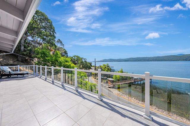 12340 Lakeshore Drive, Clearlake CA: https://media.crmls.org/mediaz/b9ddf4ab-5222-4207-8d26-998b7659993e.jpg