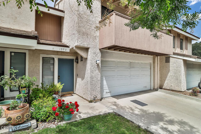 1993 Wheelwright Lane, Newbury Park CA: https://media.crmls.org/mediaz/b9de4a44-f7fc-4882-b355-c0b82585fa26.jpg