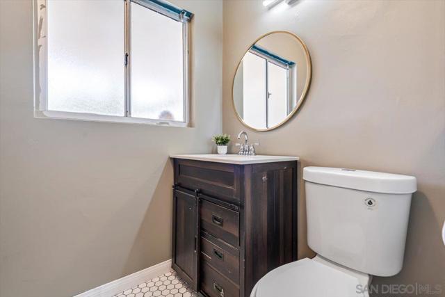632 Sandalwood Dr, El Cajon CA: https://media.crmls.org/mediaz/b9e019c1-f84b-48c7-bd4d-1ff3173f802f.jpg