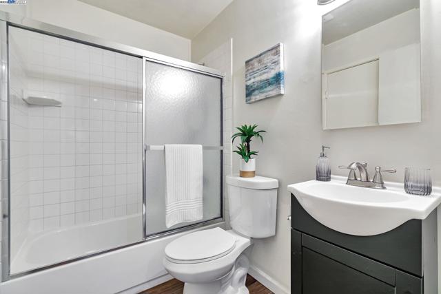 38627 Cherry Ln, Fremont CA: https://media.crmls.org/mediaz/b9e07592-80d4-4fab-8a22-914b76a82841.jpg