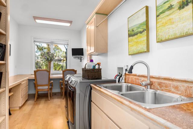 Image 16 of 51 For 2770 Summerland Road