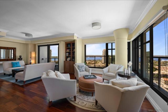 645 Front St, San Diego CA: https://media.crmls.org/mediaz/b9e24a11-a353-4693-b413-0f62a06e388f.jpg