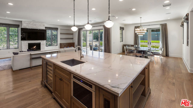 14806 Sutton Street photo 6