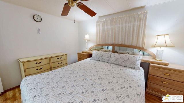 18555 Roberts Road, Desert Hot Springs CA: https://media.crmls.org/mediaz/b9e2ef5e-6cf7-46d9-8ed4-737776bea8f0.jpg