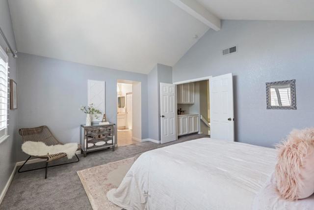 2610 Meadow Brook Lane, Tracy CA: https://media.crmls.org/mediaz/b9e2f3f4-2d7f-4245-8293-bcf9a1837c6e.jpg