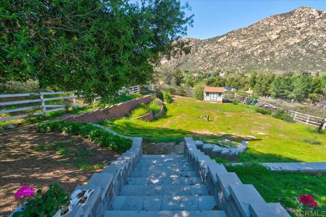 15720 Zeigler Court, Ramona CA: https://media.crmls.org/mediaz/b9e4e2c2-ffe4-45af-971e-bd5c0f27b835.jpg