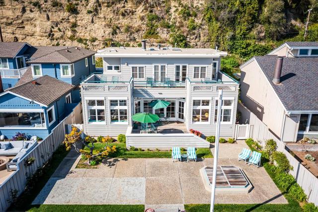 749 Las Olas Drive, Aptos CA: https://media.crmls.org/mediaz/b9e6afb8-c495-4bbc-8222-5e51d0faf854.jpg