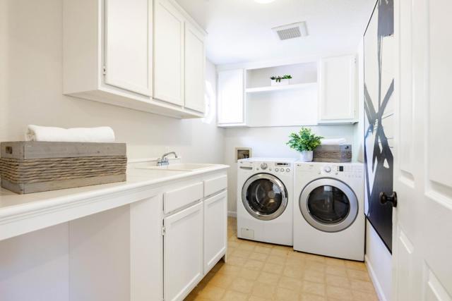590 Military Way, Palo Alto CA: https://media.crmls.org/mediaz/b9e7ce30-92c6-4fa7-9a24-e54db4b8c7a0.jpg