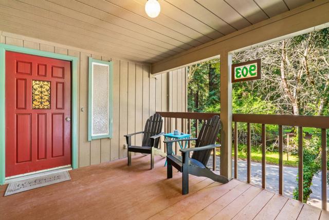 903 Redwood Drive, Aptos CA: https://media.crmls.org/mediaz/b9e81ed1-d3f0-4c52-8ba1-f7a2d45ecb64.jpg