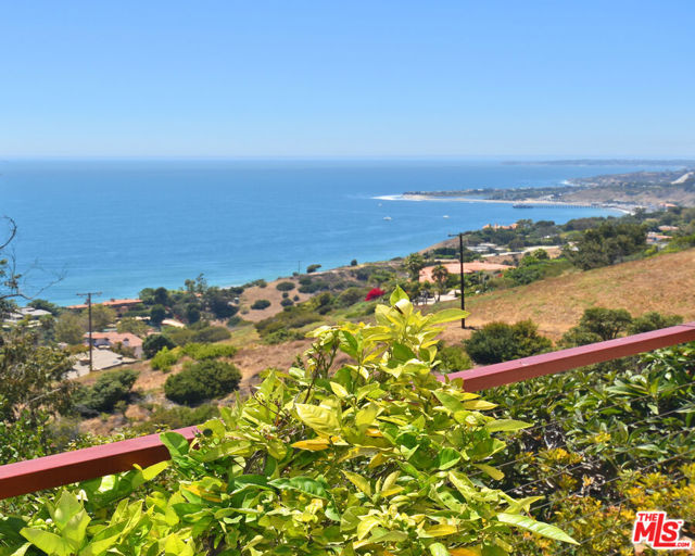3279 Rambla Pacifico Street photo 2