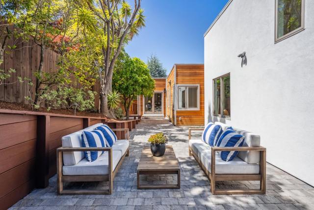 1 Millbrae Circle, Millbrae CA: https://media.crmls.org/mediaz/b9e90095-2a4f-4462-b890-c09fd0608f55.jpg