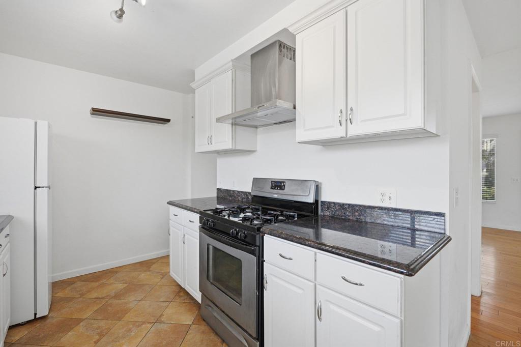 3580 Surf Place - photo 13