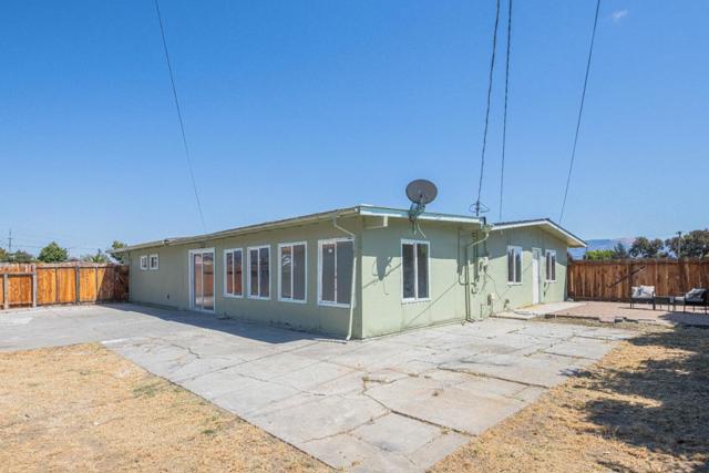 96 Shasta Way, Salinas CA: https://media.crmls.org/mediaz/b9e96d4c-232e-4049-99b3-ca7dc0064001.jpg