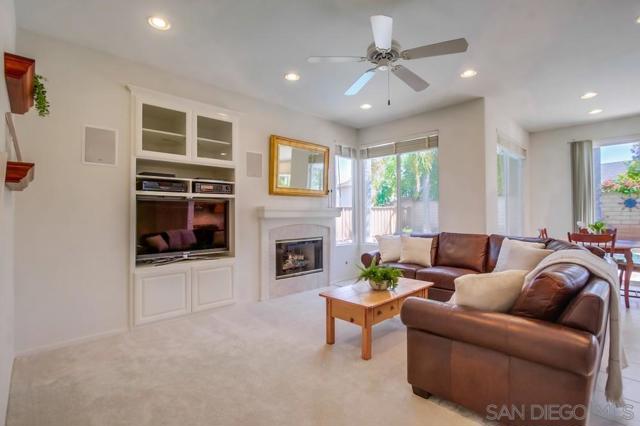 11841 Treewind Ct, San Diego CA: https://media.crmls.org/mediaz/b9e9df7f-d82b-4e71-81c1-18b27cfa7f2b.jpg