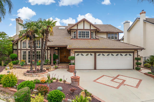 18128 Sandringham Court, Porter Ranch CA: https://media.crmls.org/mediaz/b9eae969-e1f8-418d-ac4c-2af6fa5c793f.jpg