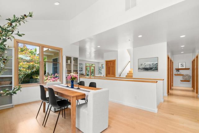 3135 Mar Vista Drive, Aptos CA: https://media.crmls.org/mediaz/b9eb26ee-4b6c-44f9-b57f-e7d217b0374c.jpg