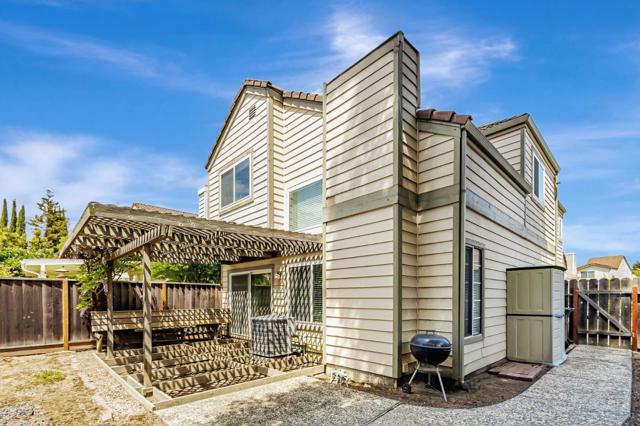 1189 Krebs Court, San Jose CA: https://media.crmls.org/mediaz/b9ebd1be-d3c7-40d2-9b2f-ab7a26be462b.jpg