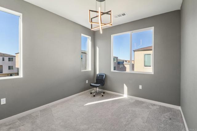 Detail Gallery Image 18 of 35 For 1650 Waterside Dr #129,  San Diego,  CA 92154 - 4 Beds | 3/1 Baths