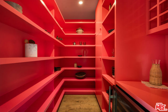 Image 17 of 57 For 2206 Micheltorena Street