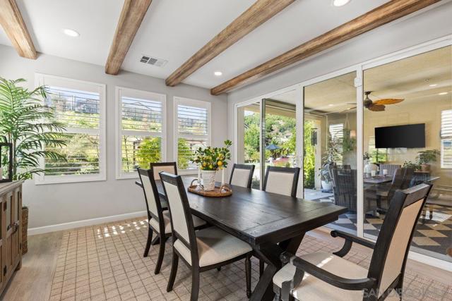1217 Stockton Pl, Escondido CA: https://media.crmls.org/mediaz/b9f007ad-e560-4849-afb3-7e5b893c00e4.jpg
