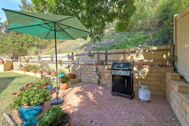 Image 34 of 44 For 10670 Canyon Lake Dr