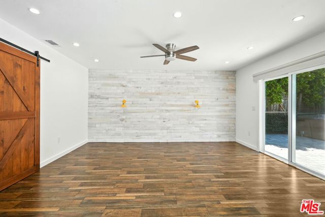 20616 Quedo Drive, Woodland Hills CA: https://media.crmls.org/mediaz/b9f12718-700e-421e-9cc7-d61b18fe1309.jpg